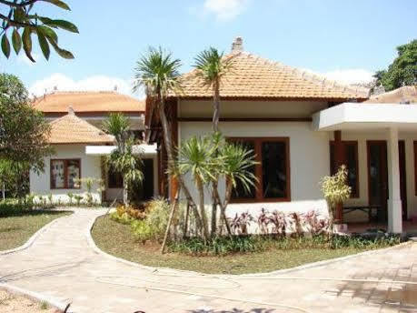 Werdhapura 3* Sanur (Bali)